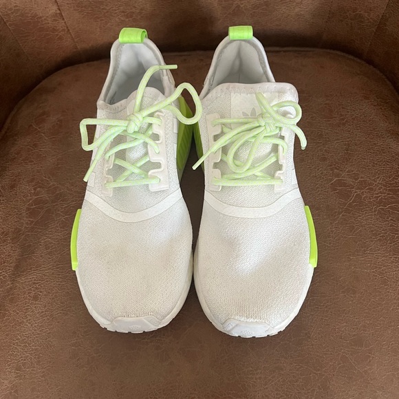 Adidas NMD R1 - Picture 3 of 5